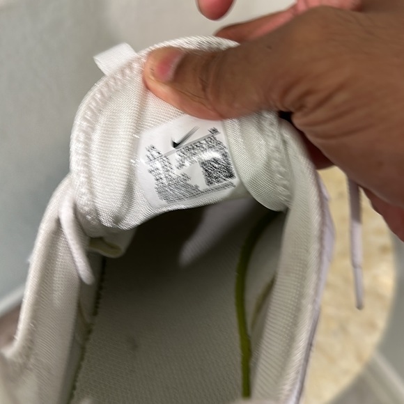 Nike Air Max Infinity 2 'Triple White' size 11.5 - Picture 14 of 14